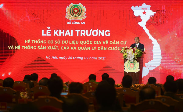 Thủ tướng Nguyễn Xuân Phúc: Bước tiến quan trọng hướng tới Chính phủ số