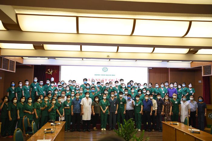 1.500 sinh viên, giảng viên trường CĐ Y tế Bạch Mai lên đường chi viện TP.HCM