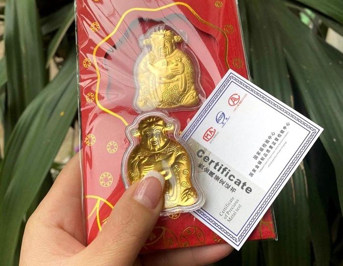 Thần Tài, trâu vàng giá 15.000 đồng đắt khách