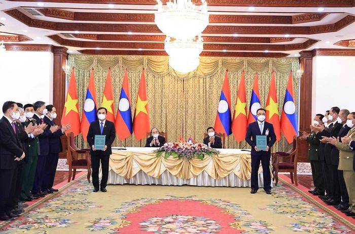 EVN ký kết 3 biên bản ghi nhớ hợp tác nghiên cứu mua bán điện với các chủ đầu tư thủy điện tại Lào