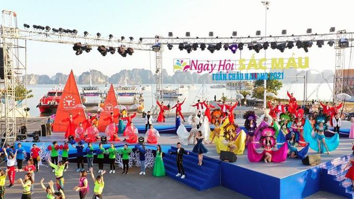 Quảng Ninh đón khoảng 142.000 lượt khách trong 2 ngày nghỉ Tết dương lịch