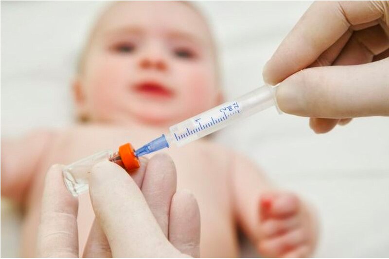 Hà Nội thông tin vụ tiêm nhầm vaccine ngừa COVID-19 cho 18 trẻ sơ sinh