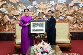 Phụ nữ góp phần củng cố, phát triển quan hệ hữu nghị, đoàn kết, truyền thống và hợp tác toàn diện giữa 2 nước Việt Nam - Campuchia