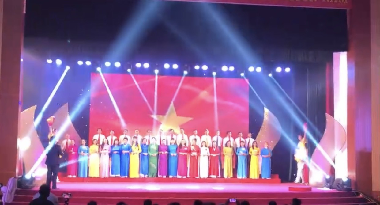 Chung khảo: “Liên hoan tiếng hát người cao tuổi thành phố Hà Nội lần thứ III năm 2023”